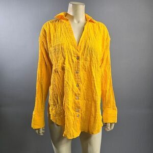 Urban outfitters medium top nwt R5